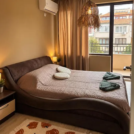 La Donna Lazur Apartament Burgas