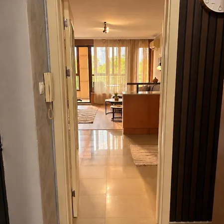 Apartament La Donna Lazur *