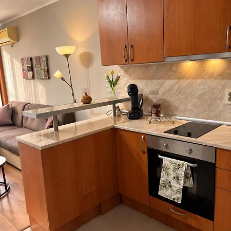 La Donna Lazur Apartament Burgas