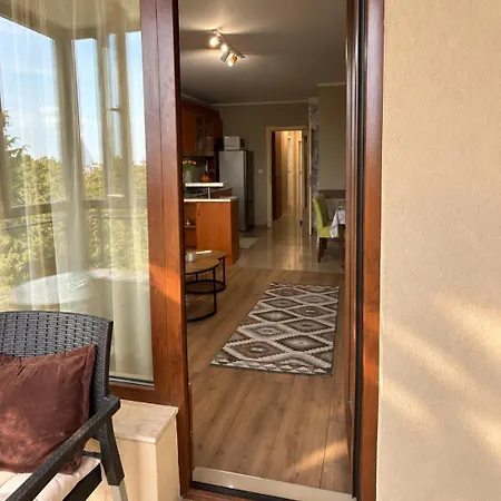 Apartament La Donna Lazur *