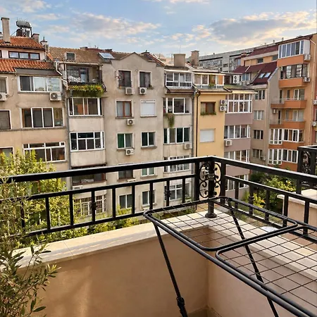 Apartament La Donna Lazur *
