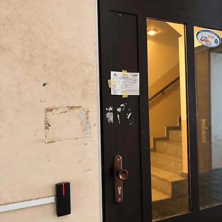 Apartament La Donna Lazur *
